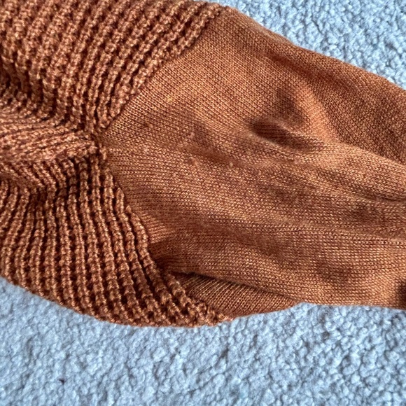 Lululemon knit sweater - Picture 13 of 16